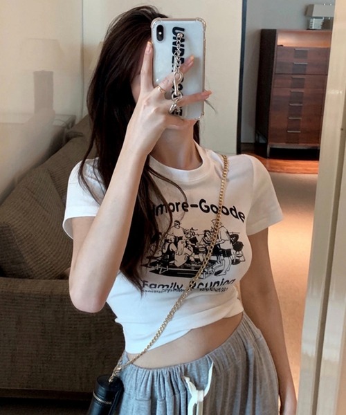 ロゴプリント クロップド丈 チビ Tシャツ ショート丈（Tシャツ