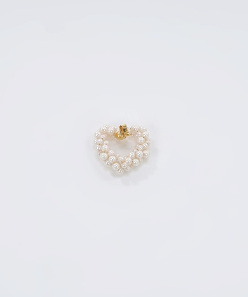 Prima Scherrer（プリマシェレル）の「ハート ツイスト パール ピアス Prima Scherrer（ピアス（両耳用）・レディース・ゴールド・フリー）」の6枚目の写真