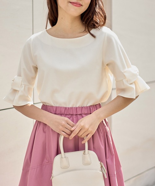 tocco closet(トッコ クローゼット)の「りぼん付き袖口フレアカットプルオーバー(Tシャツ/カットソー・レディース・グレイッシュブルー/ブラック/アイボリー/ピンク系その他・M)」の9枚目の写真