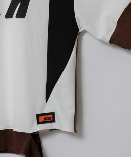 D.TT.K（ディティーティーケー）の「【ユニセックスアイテム】 RIB DETAIL GAME SHIRTS  オーバーサイズ アンフィニッシュド リブ ゲームシャツ（Tシャツ/カットソー・メンズ・ホワイト/ブラック・MEDIUM/LARGE）」の14枚目の写真