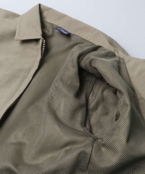 Crescent（クレッセント）の「ワッペン付コーチジャケット（ナイロンジャケット・キッズ・ベージュ/ブラック・110/120/130/90/95/80/100）」の8枚目の写真