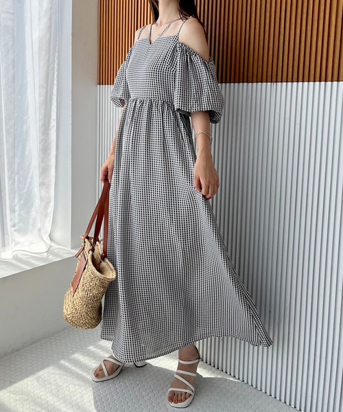 one after another NICE CLAUP（ワンアフターアナザーナイスクラップ）の「ネッククロス袖ボリュームワンピ（ワンピース・レディース・オフホワイト/ブラック/ブラック×ホワイト/イエロー・FREE）」の15枚目の写真