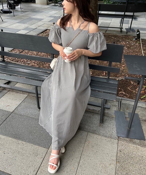 one after another NICE CLAUP（ワンアフターアナザーナイスクラップ）の「ネッククロス袖ボリュームワンピ（ワンピース・レディース・オフホワイト/ブラック/ブラック×ホワイト/イエロー・FREE）」の19枚目の写真