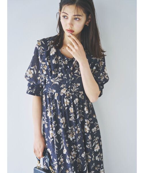 都内で コスモ柄シフォンワンピ /NAVY トップス