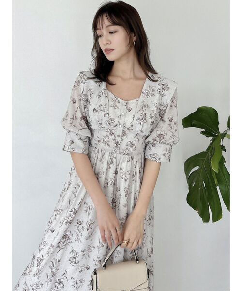 LEST ROSE シフォン ワンピース(タグ付き未使用品) dazzlin（ダズリン）の「コスモスカラーシフォンワンピース