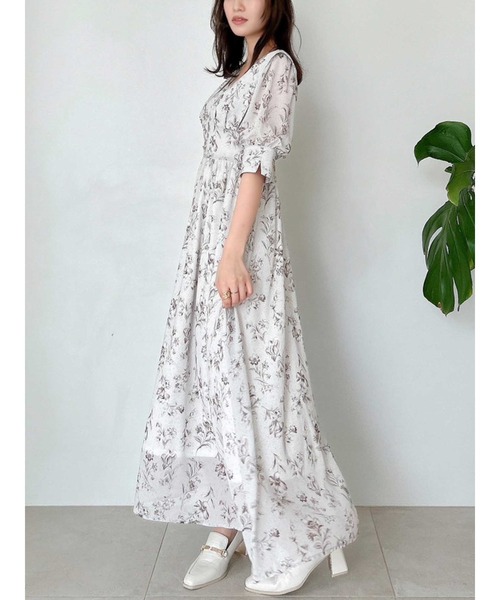 dazzlin（ダズリン）の「コスモスカラーシフォンワンピース