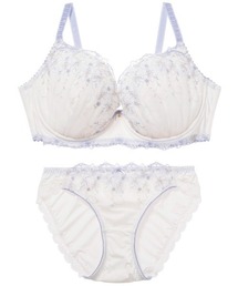 tutuanna｜チュチュアンナのブラ&ショーツ（ホワイト/白色系・パッド