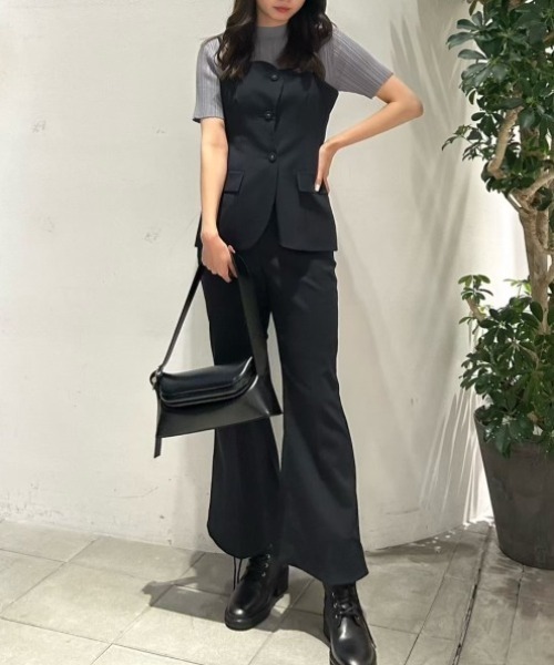 LE CIEL BLEU（ルシェルブルー）の「カーブヘムキックフレアパンツ / Curve Hem Kick Flare Pants（その他パンツ・レディース・ネイビー/グレー・38/36/34）」の11枚目の写真