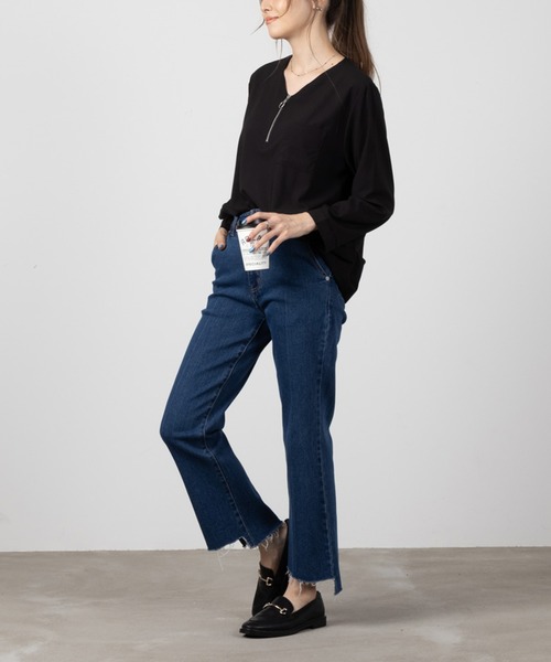 NAVY(ネイビー)の「GOOD STYLE JEANS 裾フリンジセミフレアパンツ(デニムパンツ・レディース・ブルー/ワンウォッシュ/ネイビー・S/M/L)」の7枚目の写真