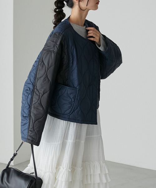 forksy.(フォルクシー)の「【forksy.】バイカラークロップドキルティングブルゾン(ブルゾン・レディース・ブラック/カーキ・FREE)」の8枚目の写真