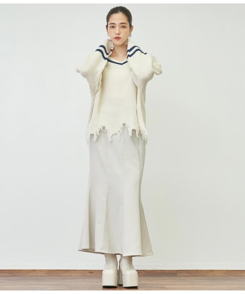 ANAP(アナップ)の「ダメージラインニットトップス【親子お揃い】(ニット/セーター・レディース・グリーン/アイボリー/ブラック・FREE)」の8枚目の写真