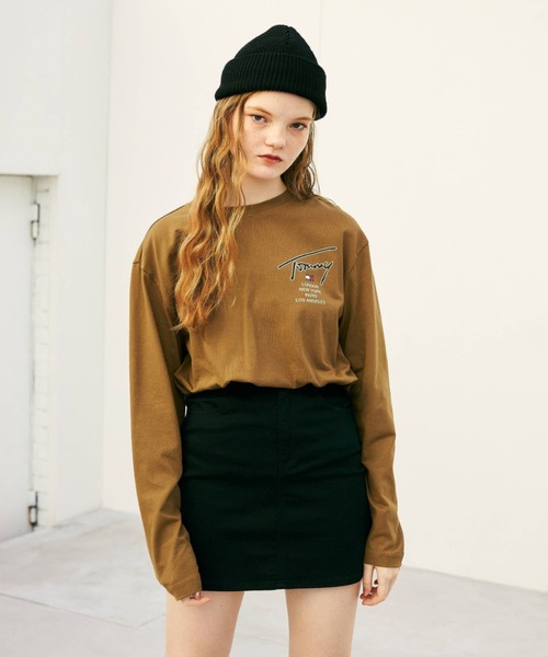 tommy jeans（トミー ジーンズ）の「ゴールドシグネチャーバックロングスリーブTシャツ（Tシャツ/カットソー・メンズ・ホワイト/ブラウン/ブラック・LARGE/X-LARGE/SMALL/MEDIUM）」の21枚目の写真