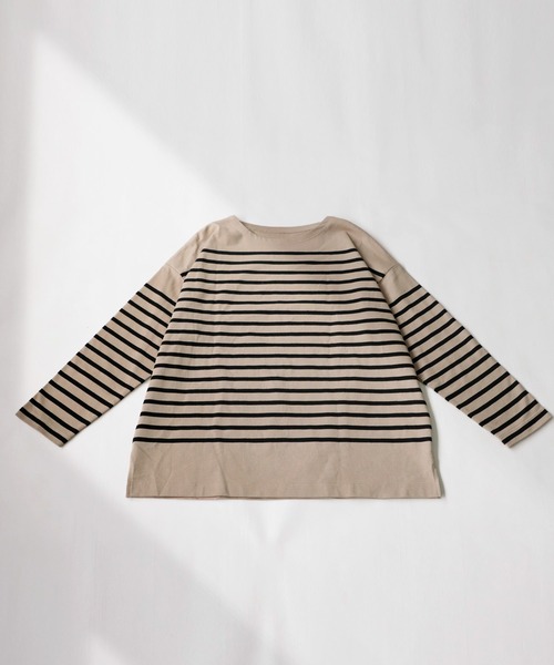 antiqua(アンティカ)の「バスク素材ボーダーロングTシャツ(Tシャツ/カットソー・レディース・ベージュ・FREE)」の2枚目の写真
