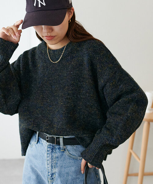 DISCOAT(ディスコート)の「【WEB限定】ふわメランジショートプルオーバー(ニット/セーター・レディース・ライトグレー/ブラウン/ブルー/レッド/チャコールグレー・MEDIUM)」の1枚目の写真