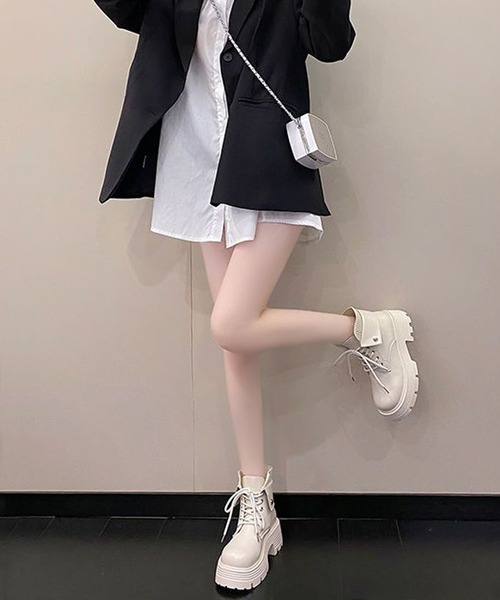 Lace Ladies(レースレディース)の「ボリュームソールレースアップショートブーツ(ブーツ・レディース・アイボリー/ブラック・22.5/23/23.5/24/24.5/ 25)」の12枚目の写真