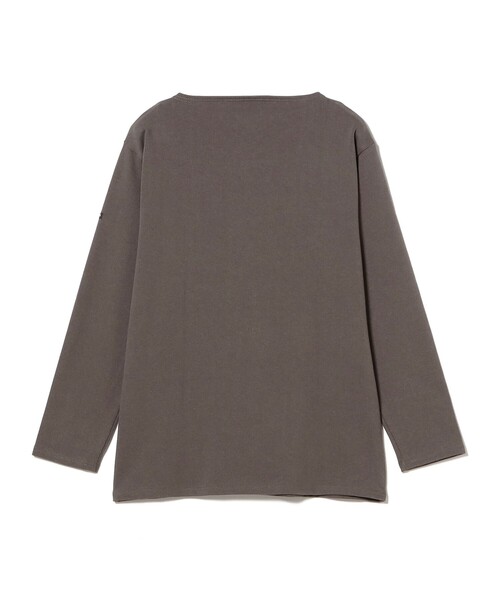 BEAMS F(ビームスエフ)の「SAINT JAMES / OUESSANT ソリッド ボートネック Tシャツ(Tシャツ/カットソー・メンズ・オフホワイト/ブラック/ナチュラル/ネイビー・6/5/4)」の18枚目の写真