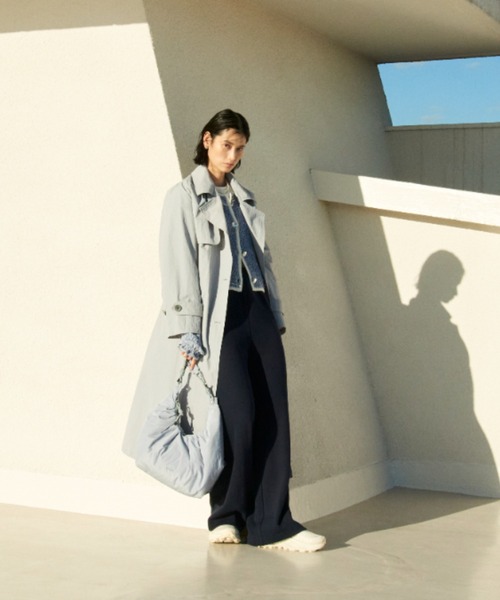 emmi（エミ）の「【emmi atelier】ewcロゴスウェットパンツ（スウェットパンツ・レディース・ライトブルー/ネイビー/ホワイト・FREE）」の5枚目の写真