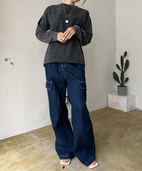 Jewelobe(ジュエローブ)の「ヴィンテージウォッシュ風オーバーサイズTシャツ(Tシャツ/カットソー・レディース・ブルー/ベージュ/パープル/ブラック・FREE)」の9枚目の写真