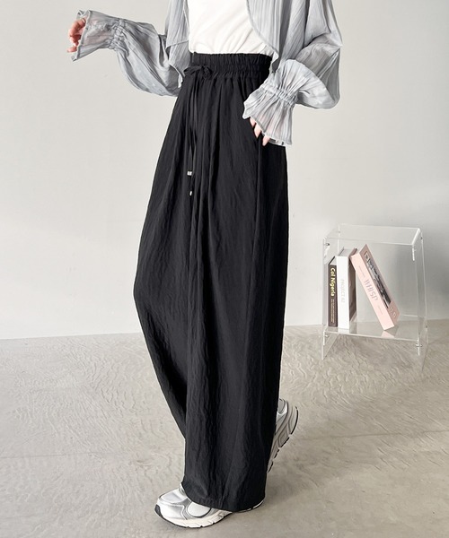 classicalelf(クラシカルエルフ)の「大人の上品見え。ダブルタックワイドストレートパンツ(その他パンツ・レディース・アイボリー/グレイッシュベージュ/ブラック・X-LARGE/SMALL/MEDIUM/LARGE)」の2枚目の写真