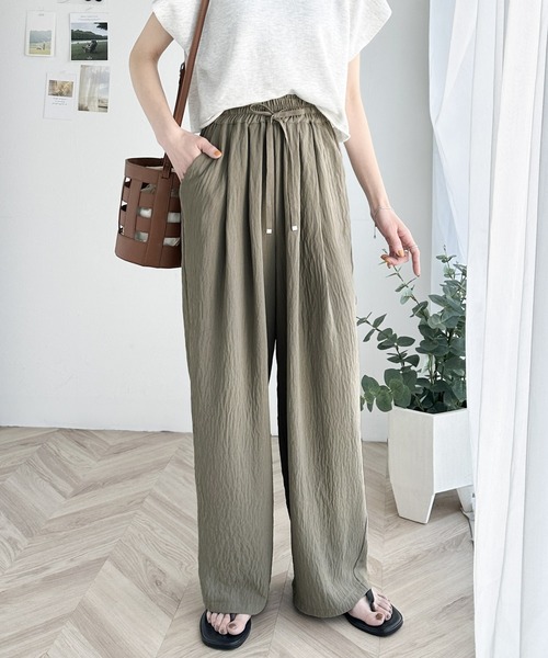 classicalelf(クラシカルエルフ)の「大人の上品見え。ダブルタックワイドストレートパンツ(その他パンツ・レディース・アイボリー/グレイッシュベージュ/ブラック・X-LARGE/SMALL/MEDIUM/LARGE)」の10枚目の写真