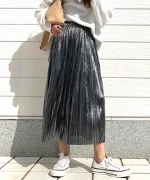 Q | シャイニープリーツスカート(スカート)