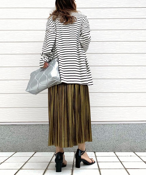 Q（キュー）の「シャイニープリーツスカート（スカート・レディース・ゴールド/シルバー・MEDIUM）」の10枚目の写真