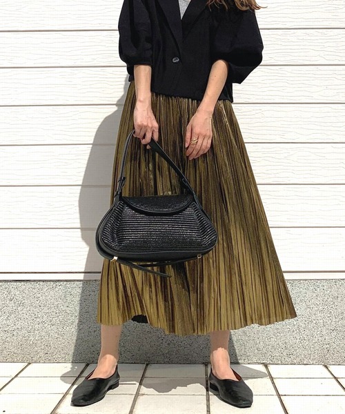 Q（キュー）の「シャイニープリーツスカート（スカート・レディース・ゴールド/シルバー・MEDIUM）」の18枚目の写真