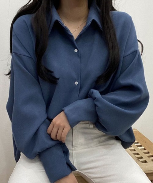 VIVID LADY(ビビッドレディー)の「ボリューム袖シャツブラウス バルーン袖ブラウス 韓国ファッション(シャツ/ブラウス・レディース・イエロー/パープル/ベージュ/スカイブルー/アイボリー/ブラック/ワインレッド・FREE)」の5枚目の写真