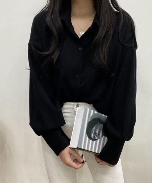 VIVID LADY(ビビッドレディー)の「ボリューム袖シャツブラウス バルーン袖ブラウス 韓国ファッション(シャツ/ブラウス・レディース・イエロー/パープル/ベージュ/スカイブルー/アイボリー/ブラック/ワインレッド・FREE)」の21枚目の写真