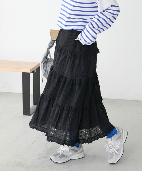 BONLECILL（ボンルシール）の「フリルギャザーレースロングスカート（スカート・レディース・オフホワイト/ブラック・FREE）」の2枚目の写真