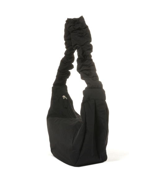 GLOBAL WORK（グローバルワーク）の「クシュクシュショルダーBAG/103899（ショルダーバッグ・キッズ・ブラック/アイボリー・FREE）」の7枚目の写真