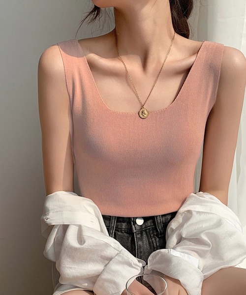 MILAE（ミレ）の「スクエアネックリブ編みタンクトップ（タンクトップ・レディース・ホワイト/ライトグリーン/イエロー/ブラック/ライトピンク/ライトベージュ/サックスブルー・FREE）」の7枚目の写真