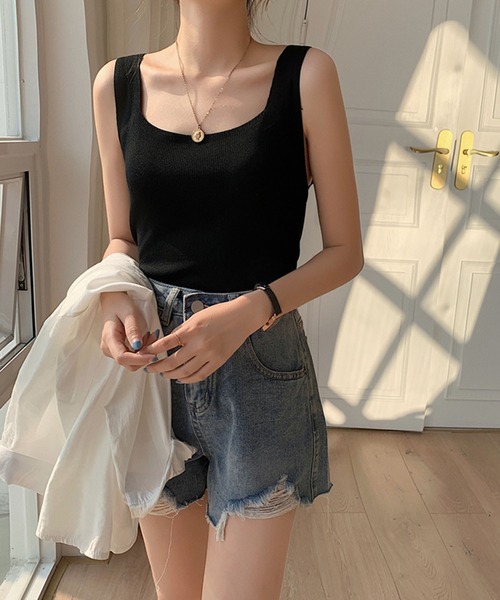 MILAE（ミレ）の「スクエアネックリブ編みタンクトップ（タンクトップ・レディース・ホワイト/ライトグリーン/イエロー/ブラック/ライトピンク/ライトベージュ/サックスブルー・FREE）」の12枚目の写真