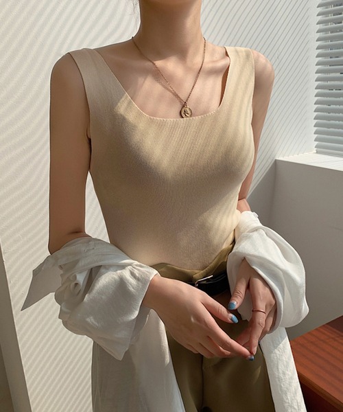 MILAE（ミレ）の「スクエアネックリブ編みタンクトップ（タンクトップ・レディース・ホワイト/ライトグリーン/イエロー/ブラック/ライトピンク/ライトベージュ/サックスブルー・FREE）」の14枚目の写真