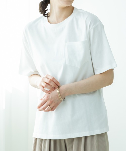 pairmanon(ペアマノン)の「【リンクコーデ】【大人ユニセックス】胸ポケット ビッグシルエット 半袖Tシャツ(Tシャツ/カットソー・レディース・オリーブ/ブラック/パープル/ライトブルー/ホワイト/ブラック系その他/ホワイト系その他/ライトピンク/ライトグリーン/ブルー/ライトベージュ・S/M/L)」の2枚目の写真