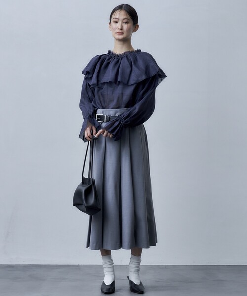 Firsthand（ファーストハンド）の「Firsthand/ファーストハンド タックプリーツフレアスカート（スカート・レディース・ブラック/チャコールグレー・MEDIUM/SMALL）」の5枚目の写真