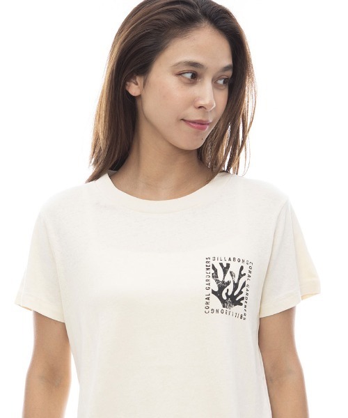 BILLABONG（ビラボン）の「BILLABONG レディース CORAL GARDENER SHRUNKEN TEE Ｔシャツ 【2024年春夏モデル】/ビラボンバックプリント半袖Tシャツ（Tシャツ/カットソー・レディース・ホワイト・MEDIUM）」の3枚目の写真