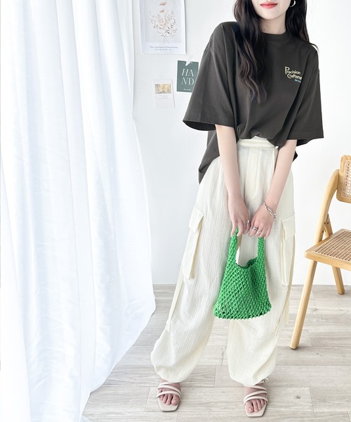 classicalelf(クラシカルエルフ)の「大人の上級カジュアル。綿100%ワンポイント刺繍ロゴTシャツ(Tシャツ/カットソー・レディース・アイボリー/その他/ホワイト/チャコールグレー・X-LARGE/SMALL/MEDIUM/LARGE)」の18枚目の写真