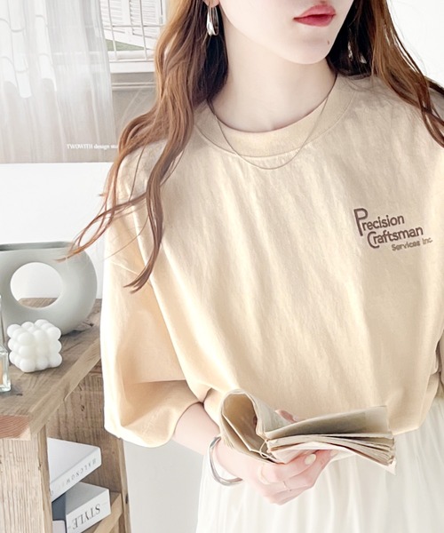 classicalelf(クラシカルエルフ)の「大人の上級カジュアル。綿100%ワンポイント刺繍ロゴTシャツ(Tシャツ/カットソー・レディース・アイボリー/その他/ホワイト/チャコールグレー・X-LARGE/SMALL/MEDIUM/LARGE)」の9枚目の写真