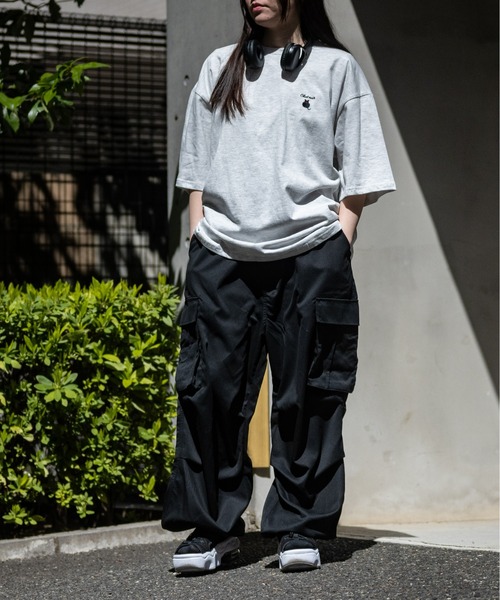 JOHN'S CLOSET(ジョンズクローゼット)の「【a】CAT&DOG プリント BIG Tシャツ(Tシャツ/カットソー・メンズ・ライトグレー系1/ブルー系2/ブラック系2/ホワイト系1/ホワイト系2/ブルー系1/ブラック系1/ライトグレー系2・MEDIUM/LARGE)」の21枚目の写真