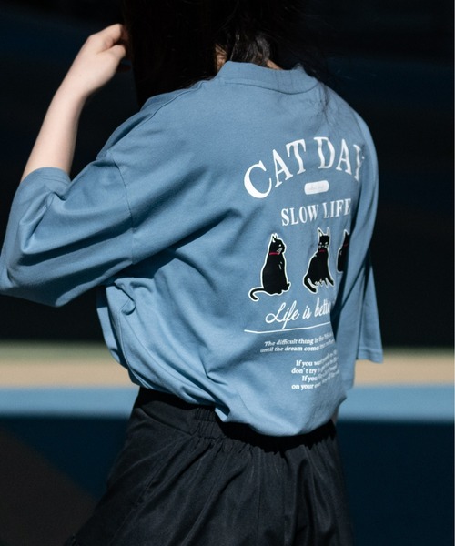 JOHN'S CLOSET(ジョンズクローゼット)の「【a】CAT&DOG プリント BIG Tシャツ(Tシャツ/カットソー・メンズ・ライトグレー系1/ブルー系2/ブラック系2/ホワイト系1/ホワイト系2/ブルー系1/ブラック系1/ライトグレー系2・MEDIUM/LARGE)」の20枚目の写真