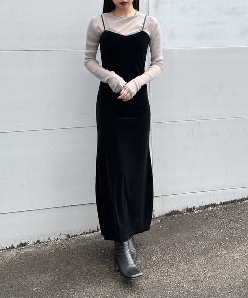 LVEU.(ラブユ.)の「【LVEU.】クルーネックラメシアートップス / トップス シアー シースルー ラメ クルーネック プルオーバー レイヤード ブラック グレー(Tシャツ/カットソー・レディース・ブラック/グレー・FREE)」の15枚目の写真
