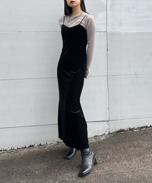 LVEU.(ラブユ.)の「【LVEU.】クルーネックラメシアートップス / トップス シアー シースルー ラメ クルーネック プルオーバー レイヤード ブラック グレー(Tシャツ/カットソー・レディース・ブラック/グレー・FREE)」の14枚目の写真