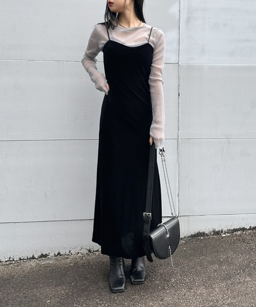 LVEU.(ラブユ.)の「【LVEU.】クルーネックラメシアートップス / トップス シアー シースルー ラメ クルーネック プルオーバー レイヤード ブラック グレー(Tシャツ/カットソー・レディース・ブラック/グレー・FREE)」の20枚目の写真