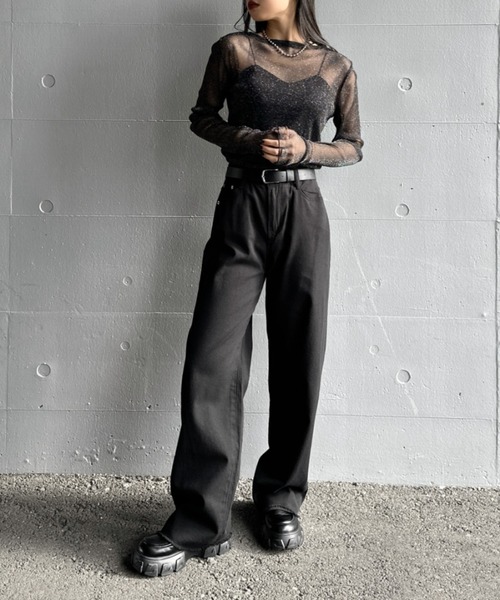 LVEU.(ラブユ.)の「【LVEU.】クルーネックラメシアートップス / トップス シアー シースルー ラメ クルーネック プルオーバー レイヤード ブラック グレー(Tシャツ/カットソー・レディース・ブラック/グレー・FREE)」の10枚目の写真