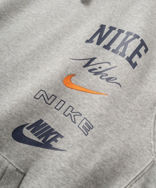 NIKE(ナイキ)の「【NIKE/ナイキ】ブランドロゴ ワンポイント刺繍&プリントデザイン クラブ フリース プルオーバー パーカー/裏起毛(パーカー・メンズ・ブラック/グレー・M/L/XL)」の7枚目の写真