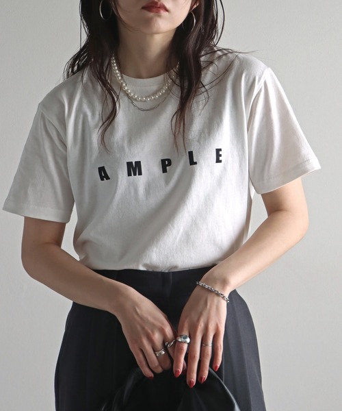 COURO（コウロ）の「アソートプリントTシャツ（Tシャツ/カットソー・レディース・ホワイト/ブラック/オートミール/ホワイト系/ホワイト系1/ホワイト系2/ホワイト系3/ブラック系/ブラック系1/ブラック系2/ブラック系3/ライトグレー系/ライトグレー系1/ライトグレー系2/ライトグレー系3・M/L）」の4枚目の写真