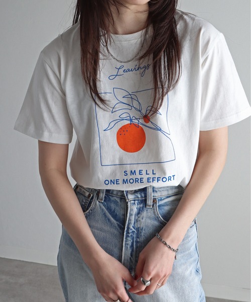 COURO（コウロ）の「アソートプリントTシャツ（Tシャツ/カットソー・レディース・ホワイト/ブラック/オートミール/ホワイト系/ホワイト系1/ホワイト系2/ホワイト系3/ブラック系/ブラック系1/ブラック系2/ブラック系3/ライトグレー系/ライトグレー系1/ライトグレー系2/ライトグレー系3・M/L）」の5枚目の写真