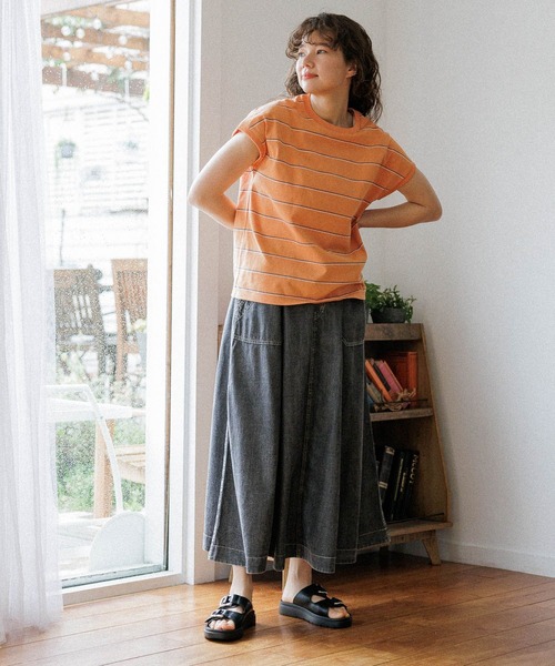 niko and...（ニコアンド）の「ベルトフレアスカート（スカート・レディース・チャコール/オレンジ/サックスブルー/アイボリー/ライトブルー・MEDIUM/LARGE）」の6枚目の写真