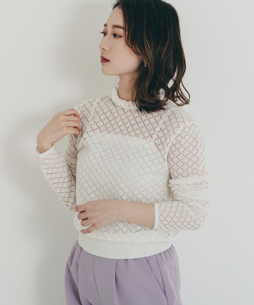 TITE IN THE STORE（ティテ　インザ　ストア）の「ダイヤ柄フリルネックニット（ニット/セーター・レディース・ブラック/オフホワイト・FREE）」の7枚目の写真